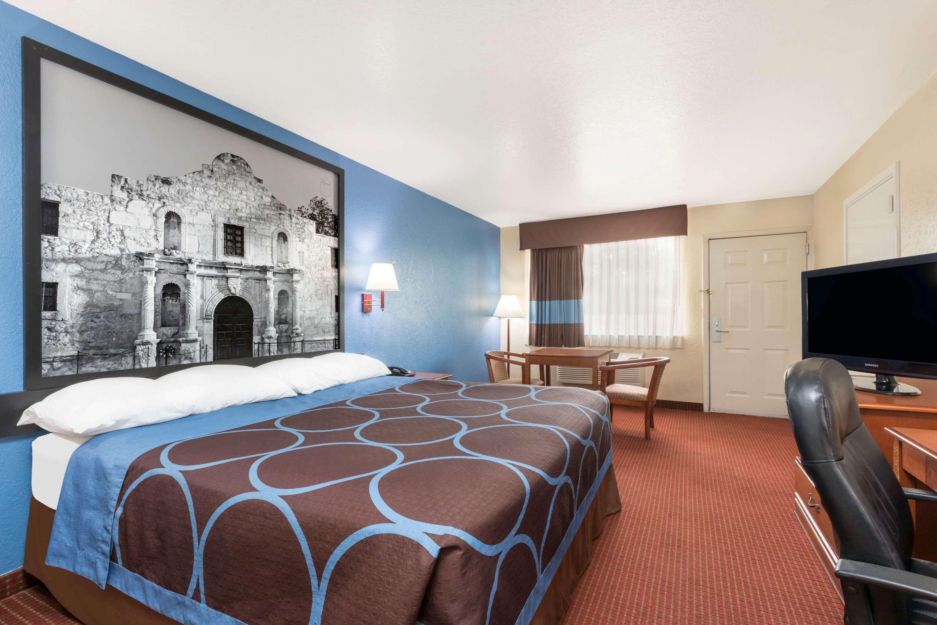 Super 8 By Wyndham San Antonio At I-10 Exterior foto