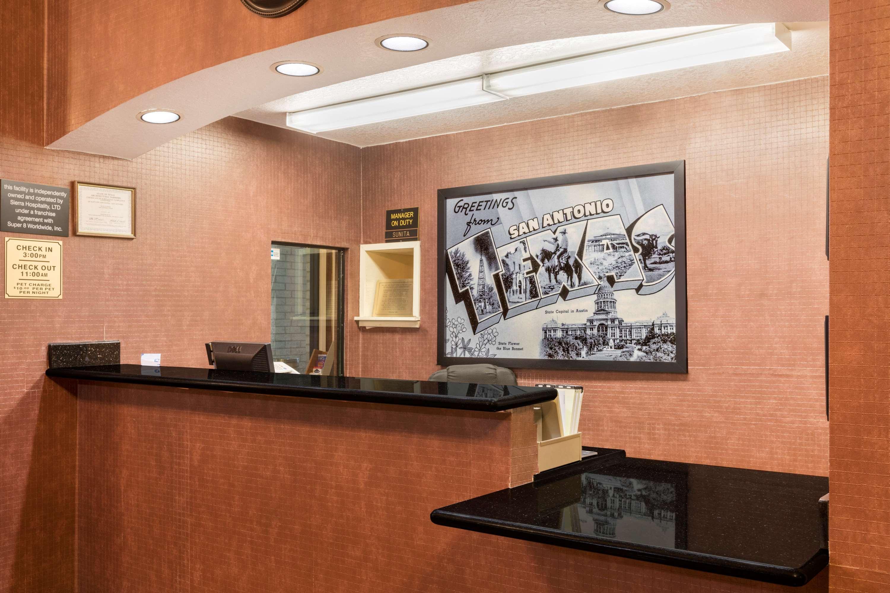 Super 8 By Wyndham San Antonio At I-10 Exterior foto